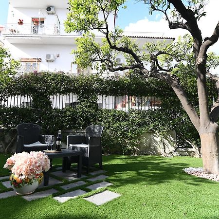 Slopes Suites And Spa Boscotrecase المظهر الخارجي الصورة