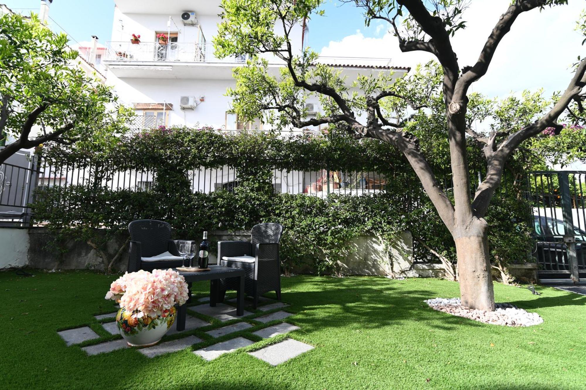 Slopes Suites And Spa Boscotrecase المظهر الخارجي الصورة